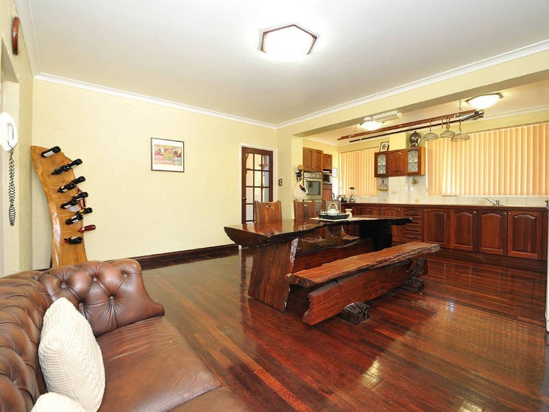 17 Jecks Street, Rockingham WA 6168