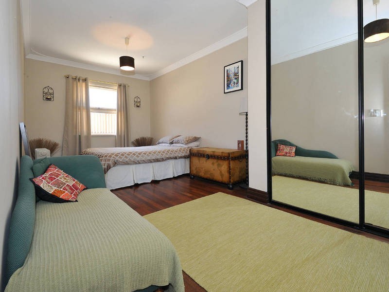 17 Jecks Street, Rockingham WA 6168