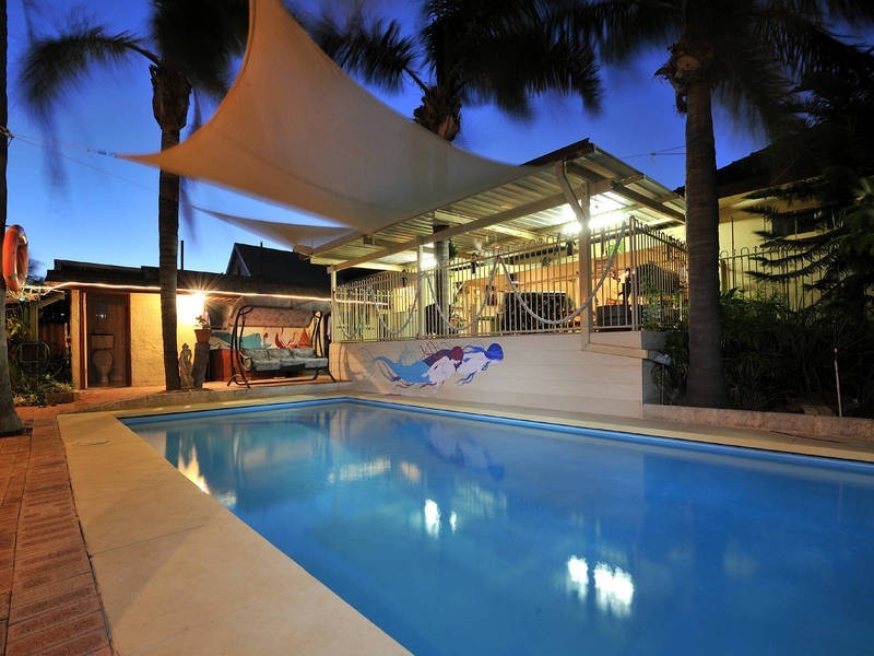 199 Rockingham Beach Road, Rockingham WA 6168