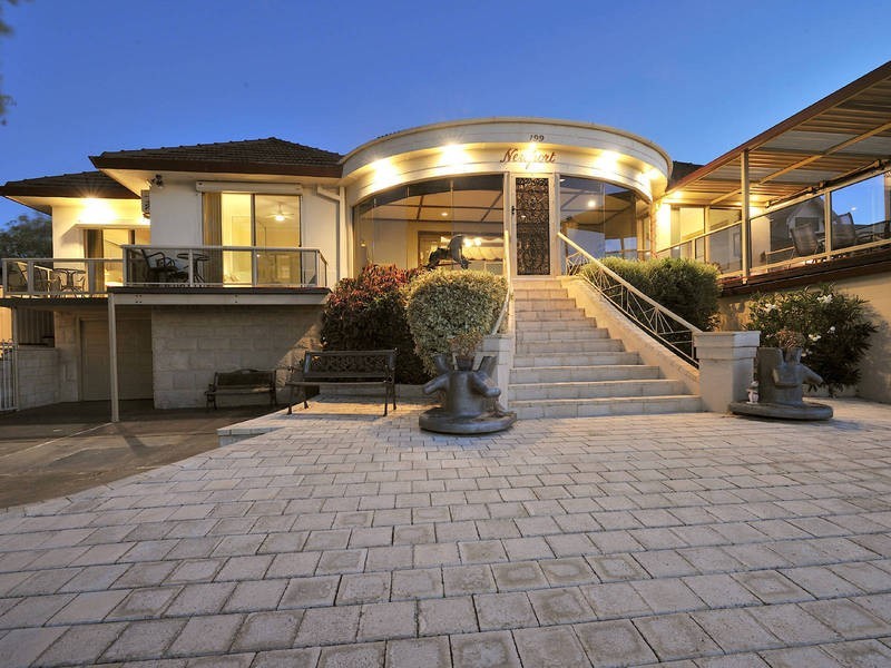 199 Rockingham Beach Road, Rockingham WA 6168