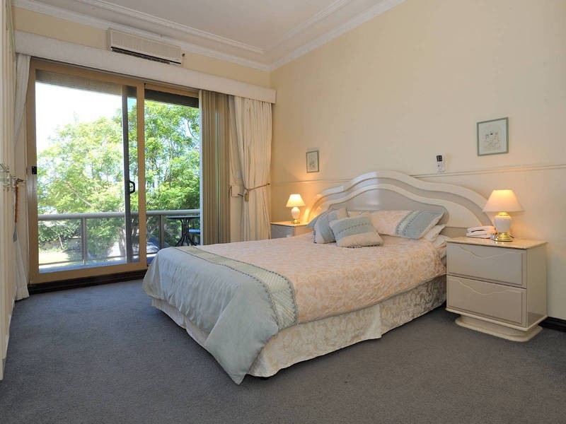 199 Rockingham Beach Road, Rockingham WA 6168