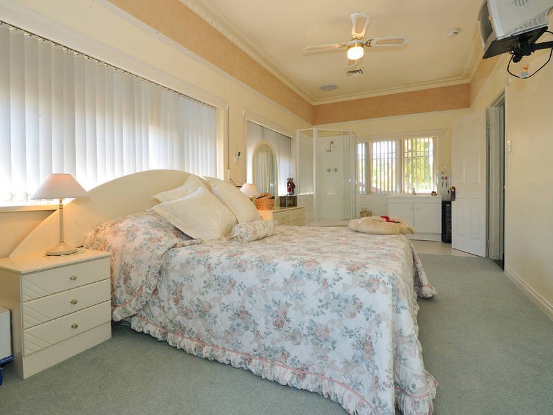 199 Rockingham Beach Road, Rockingham WA 6168