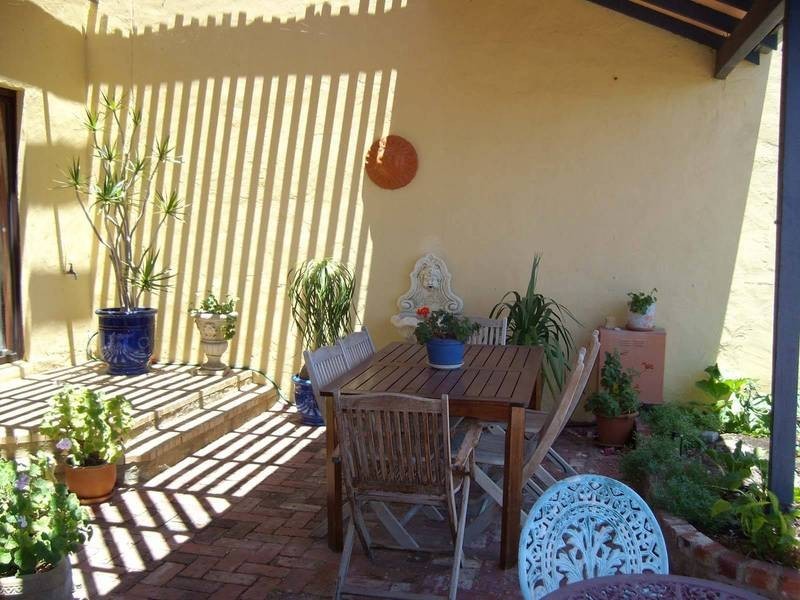 2/127-129 Rockingham Beach Road, Rockingham WA 6168