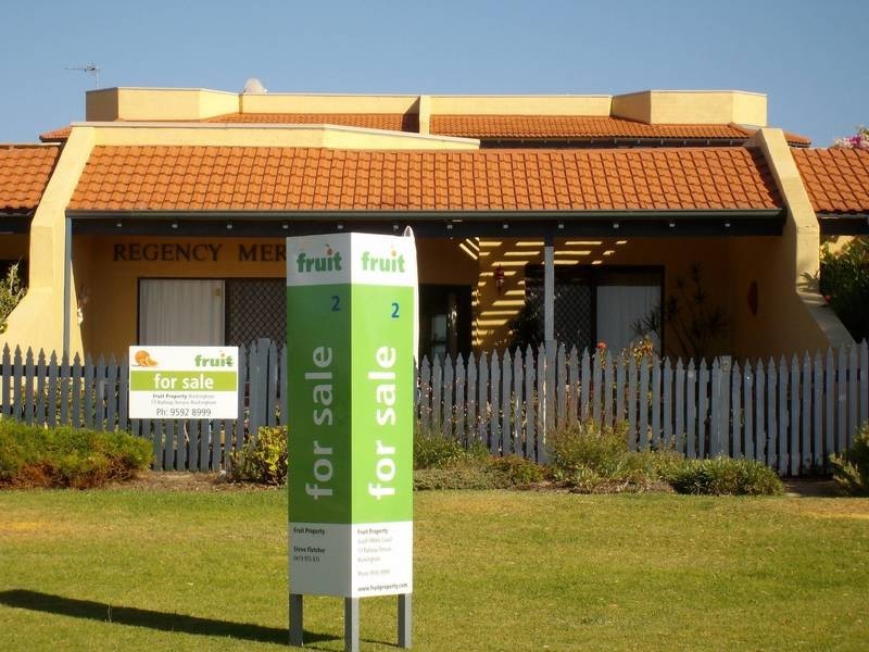 2/127-129 Rockingham Beach Road, Rockingham WA 6168