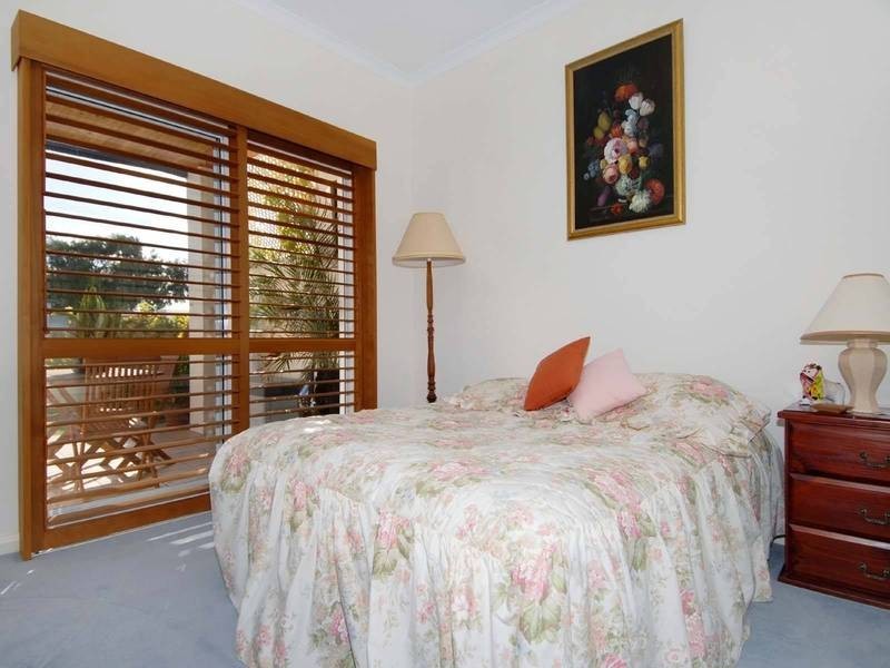 2B Hymus Street, Rockingham WA 6168