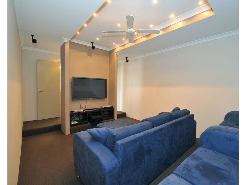 62 Harrington Waters Drive, Waikiki WA 6169