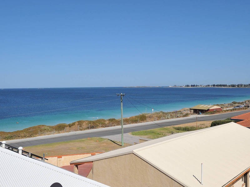 4 Julia Street, Waikiki WA 6169