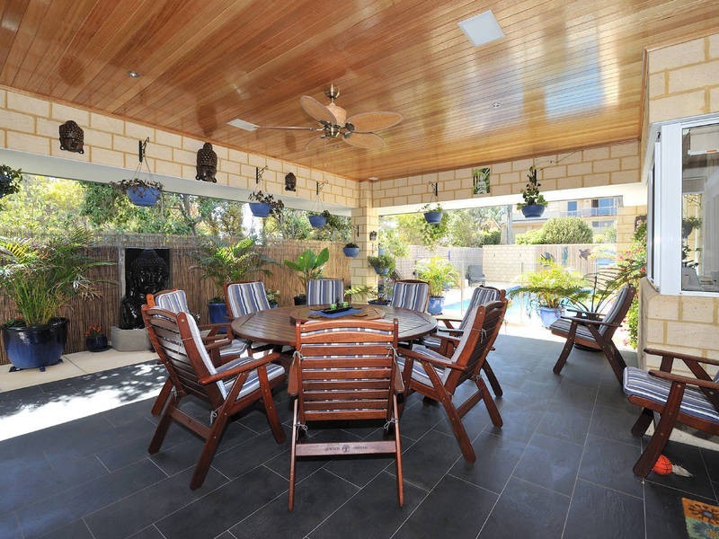 4 Julia Street, Waikiki WA 6169