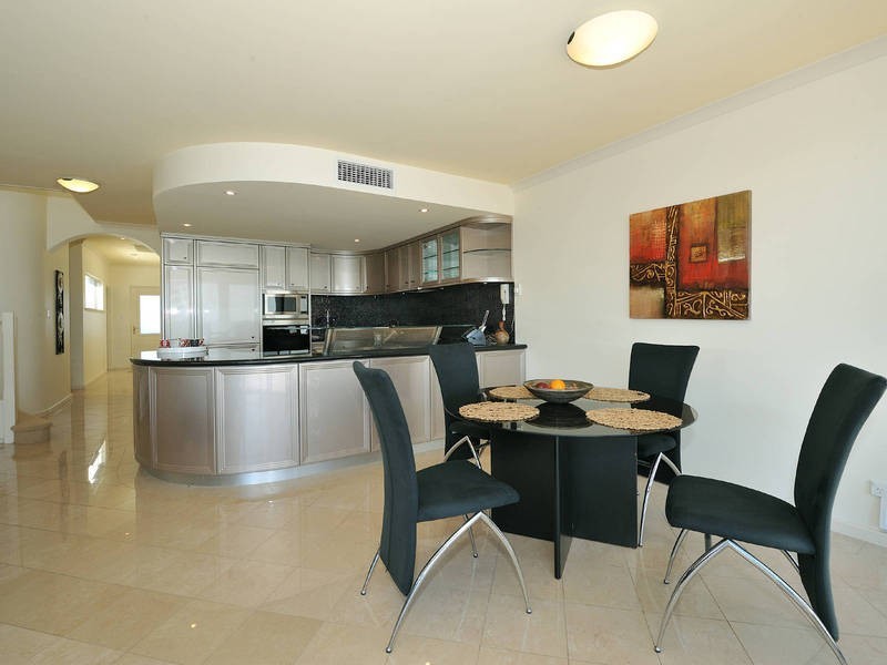 10/47 Esplanade, Rockingham WA 6168