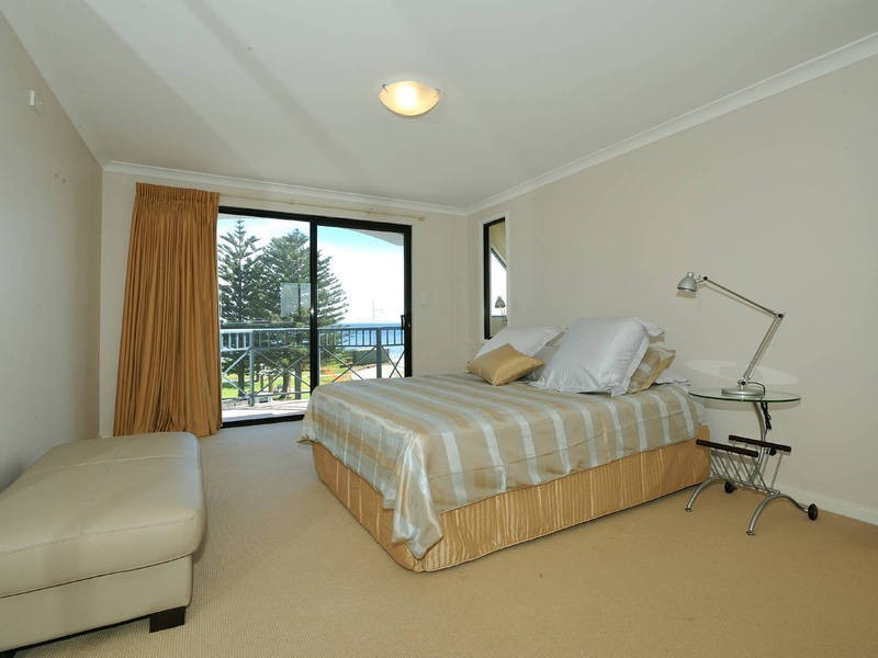 10/47 Esplanade, Rockingham WA 6168