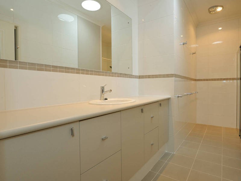 7/2 Lewington Street, Rockingham WA 6168