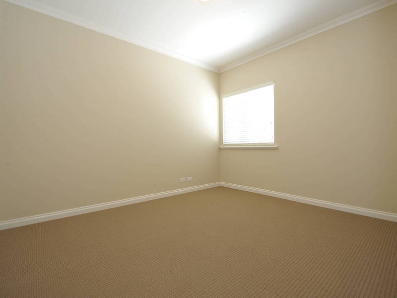 7/2 Lewington Street, Rockingham WA 6168