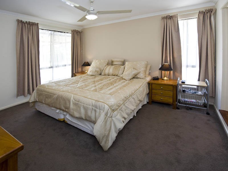 4 Nova Court, Cooloongup WA 6168