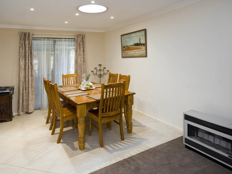 4 Nova Court, Cooloongup WA 6168