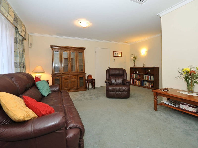 36 Hartland Way, Warnbro WA 6169