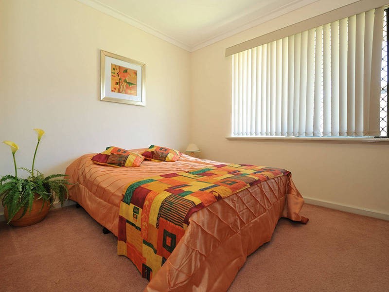 36 Hartland Way, Warnbro WA 6169