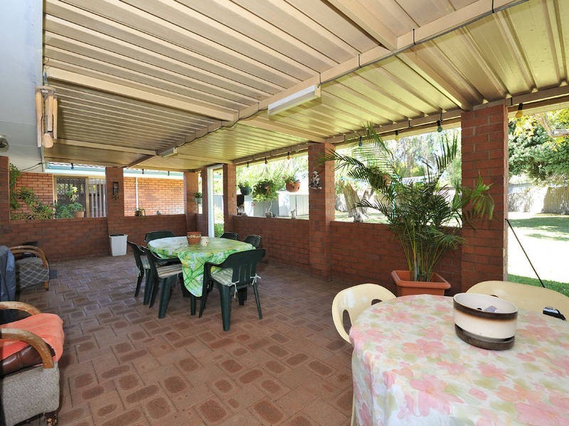 36 Hartland Way, Warnbro WA 6169