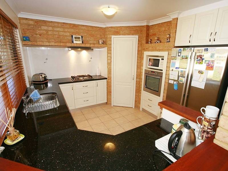 18 Warner Lane, Rockingham WA 6168