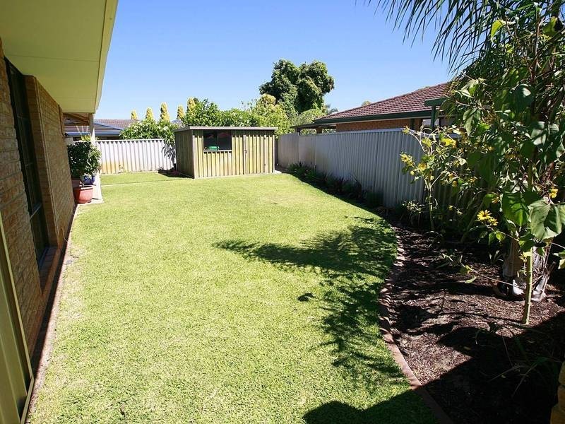 18 Warner Lane, Rockingham WA 6168