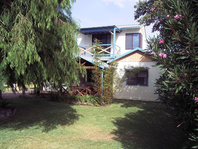 13 Vista Avenue, Rockingham WA 6168