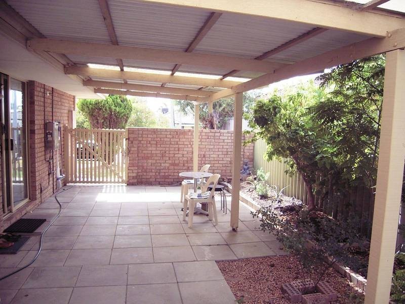 9 Colville Street, Waikiki WA 6169