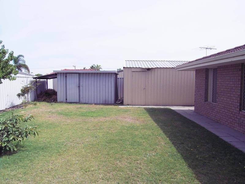 9 Colville Street, Waikiki WA 6169