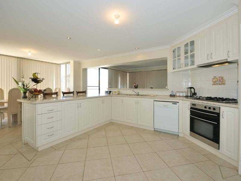 46 Morfontaine Parade, Port Kennedy WA 6172