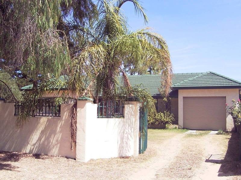 122 Kent Street, Rockingham WA 6168