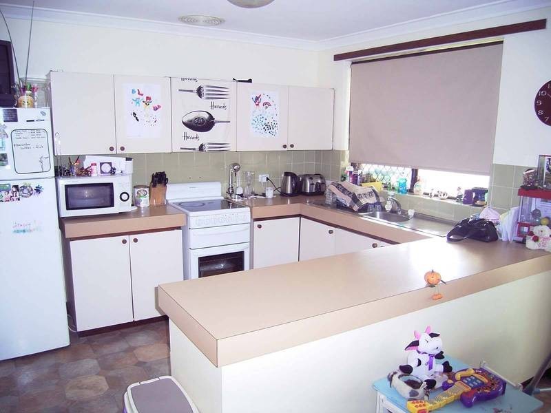 12 Raeside Crescent, Cooloongup WA 6168