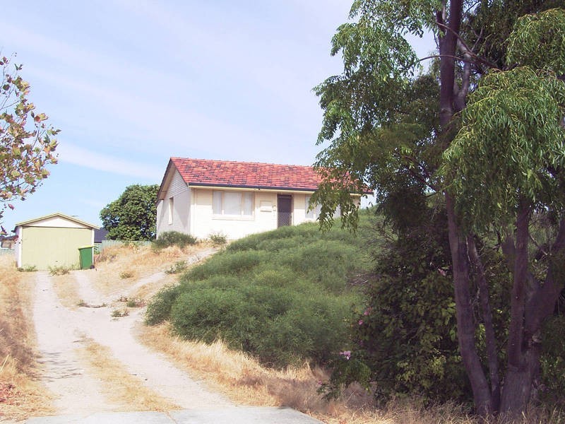 59 & 59A Fifth Avenue, Shoalwater WA 6169