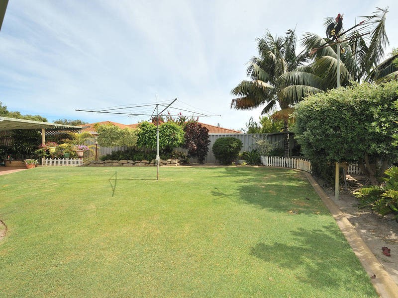 12 Adroit Court, Rockingham WA 6168