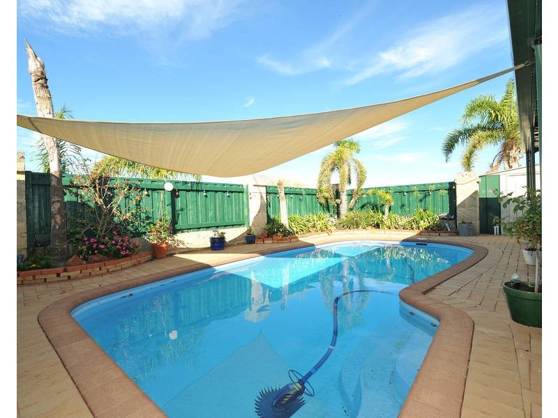 1 Morritt Close, Rockingham WA 6168