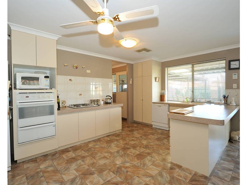 1 Morritt Close, Rockingham WA 6168