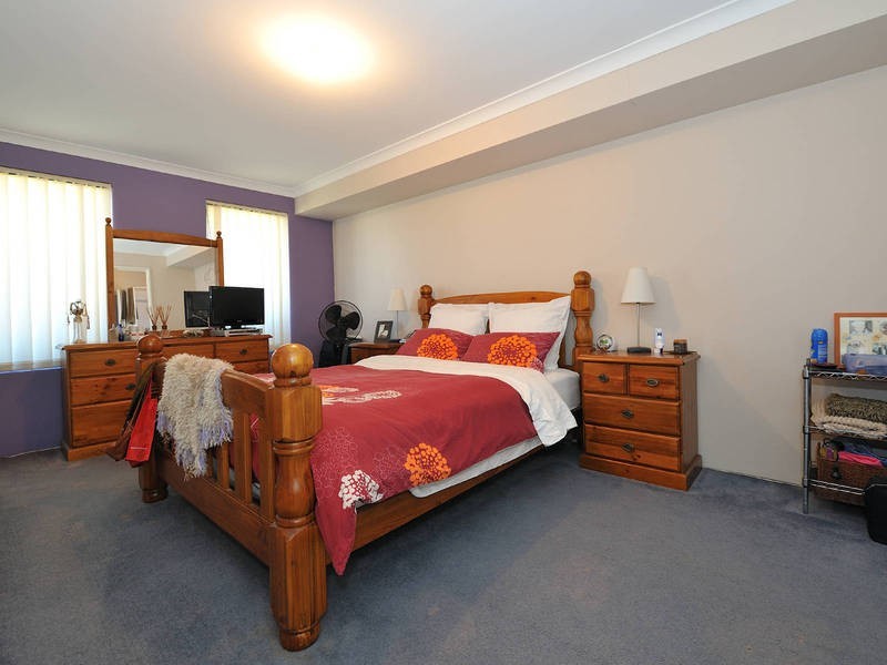 5  Alice Road, Port Kennedy WA 6172