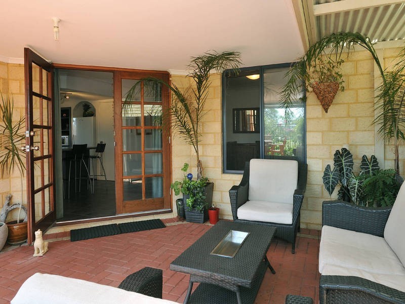 2 Verin Lane, Port Kennedy WA 6172