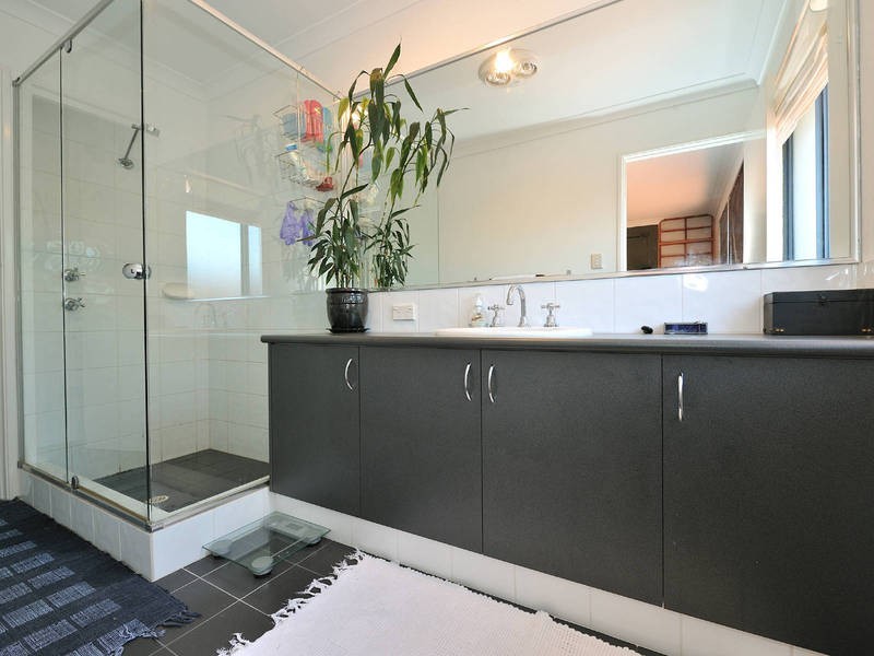 2 Verin Lane, Port Kennedy WA 6172