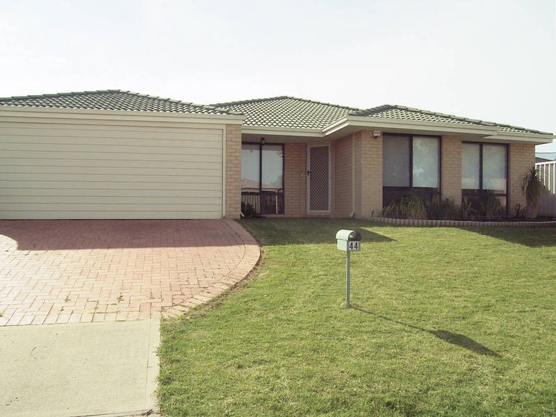 44 Sarah Ann Crescent, Warnbro WA 6169