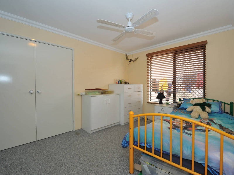 12 Lowlands Crescent, Secret Harbour WA 6173