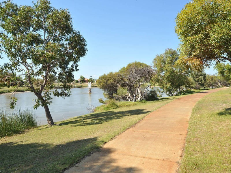 15  Fontainebleu Vista, Port Kennedy WA 6172