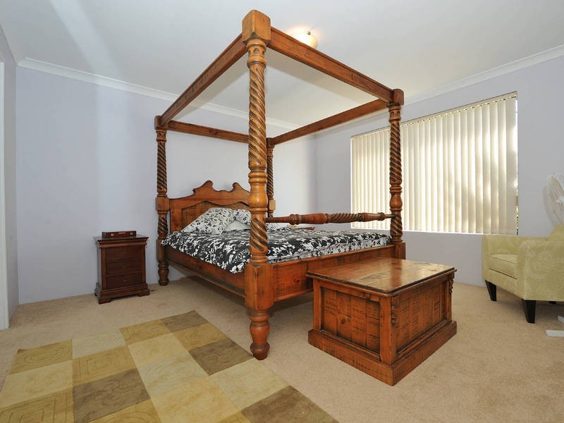 15  Fontainebleu Vista, Port Kennedy WA 6172