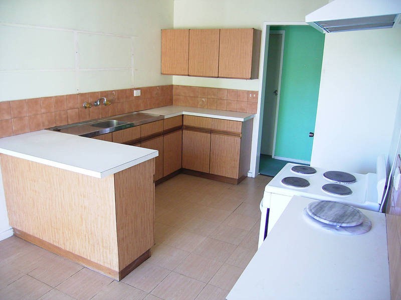 9 Merilup Court, Hillman WA 6168