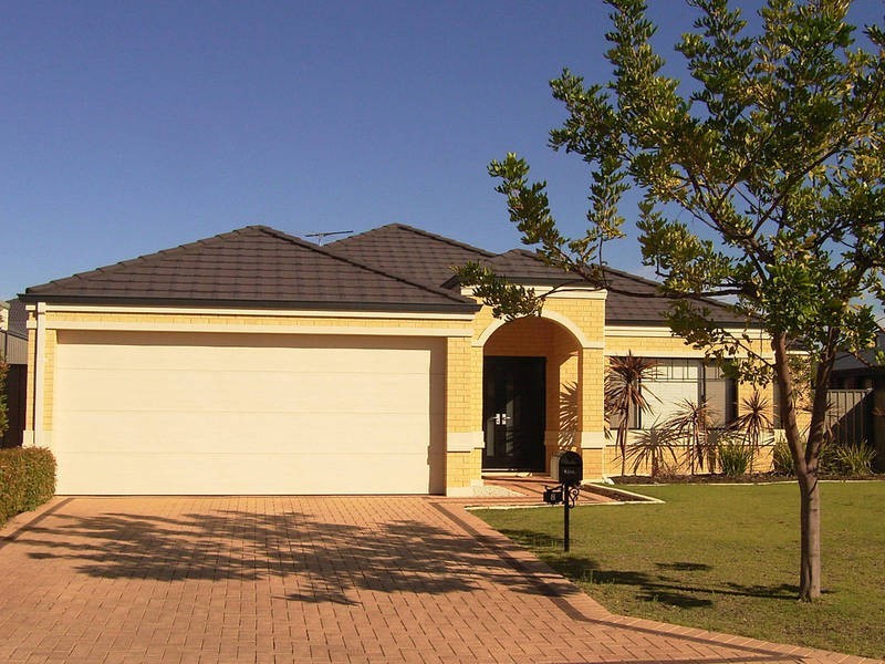 8 Curlewis Drive, Baldivis WA 6171
