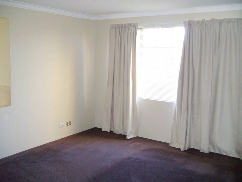 8 Curlewis Drive, Baldivis WA 6171