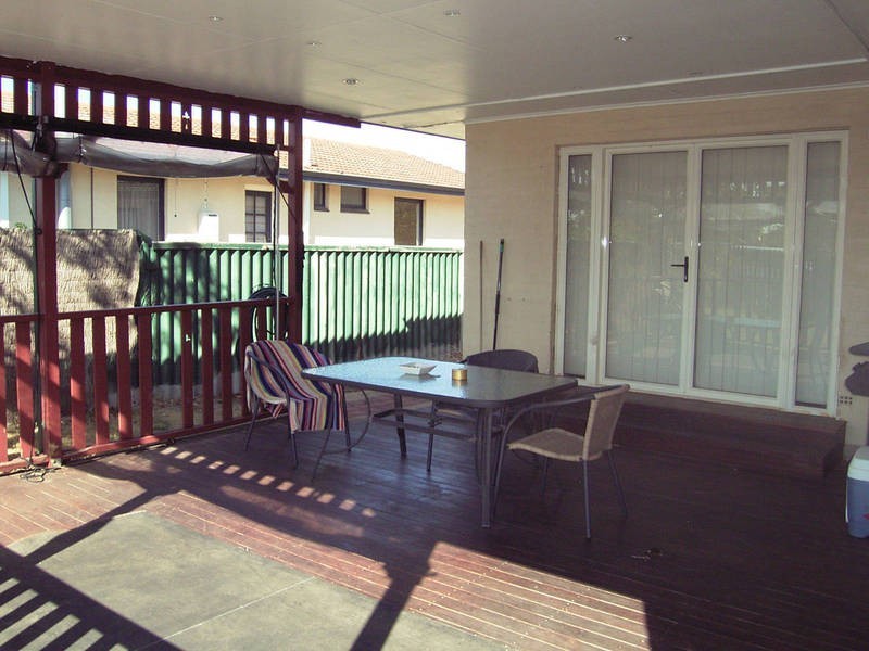 33 Pegasus Street, Rockingham WA 6168