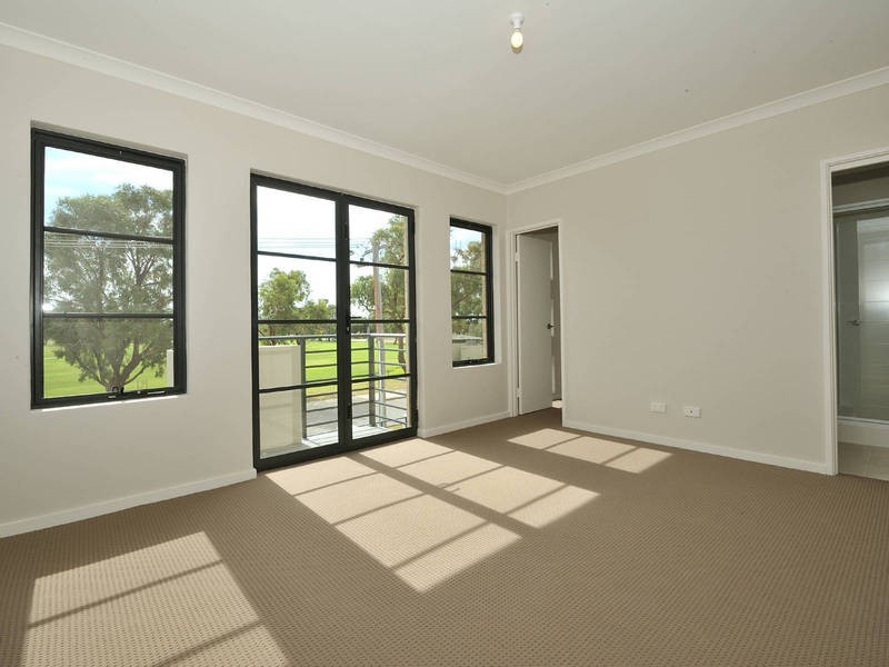 7A King George Street, Shoalwater WA 6169