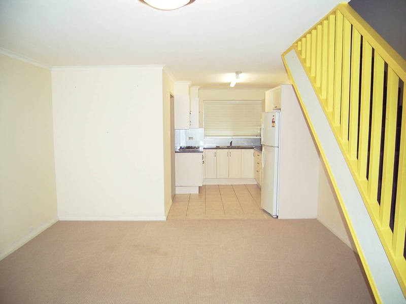 24/1 Banksia Terrace, South Yunderup WA 6208