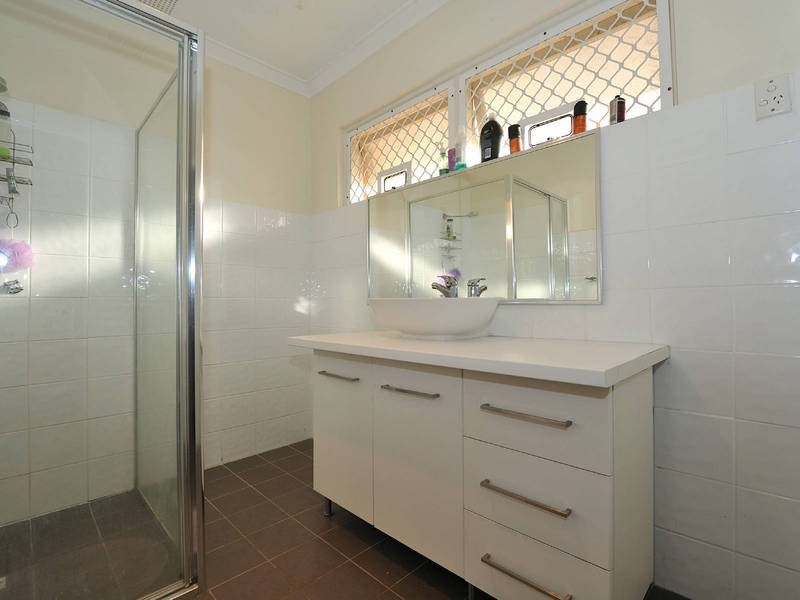 14 Houston Street, Rockingham WA 6168