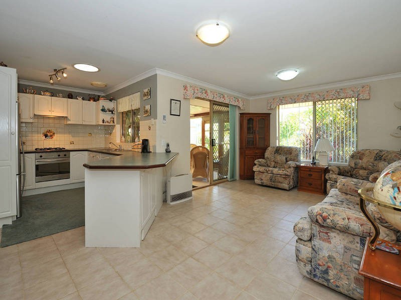 2 Hutton Court, Rockingham WA 6168