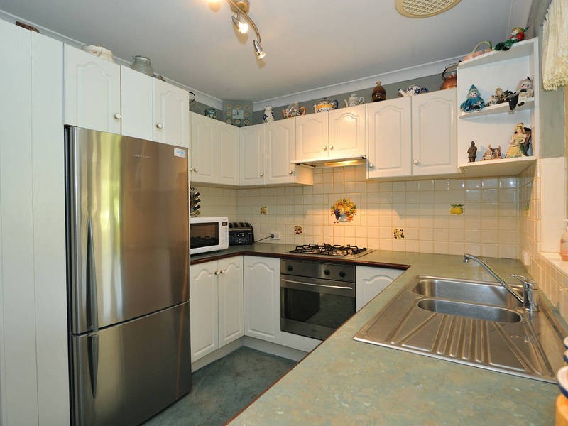 2 Hutton Court, Rockingham WA 6168