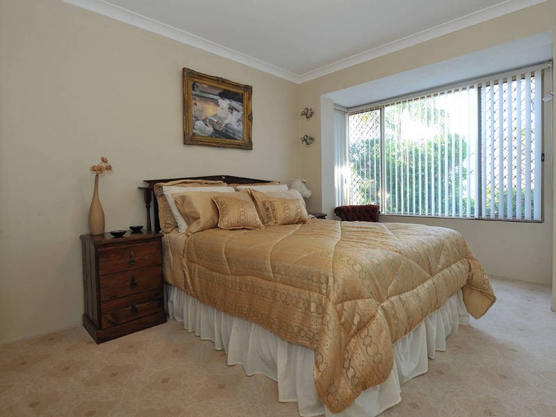 2 Hutton Court, Rockingham WA 6168